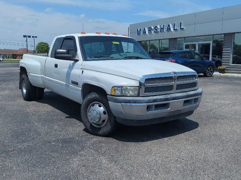 Used 2002 Dodge Ram 3500 Truck 2WD Quad Cab image 3