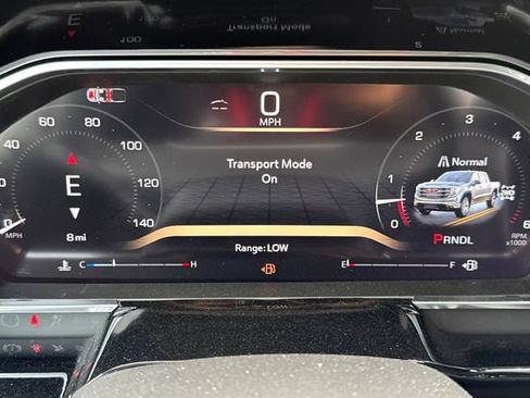 New 2026 GMC Sierra 1500 SLE w/ Preferred Package AWD/4WD image 29