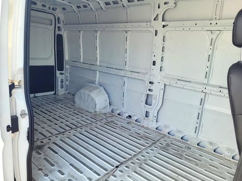 Used 2025 RAM ProMaster 3500 w/ Convenience Group FWD image 11