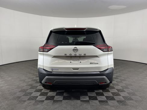 Used 2022 Nissan Rogue SV image 4