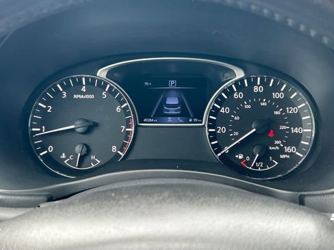 Used 2019 Nissan Pathfinder SL image 37