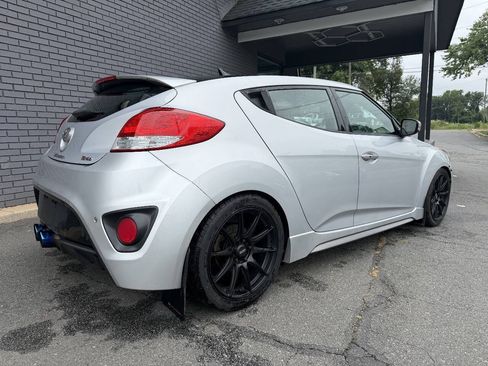Used 2014 Hyundai Veloster Turbo w/ Turbo Technology Package 04 FWD image 5