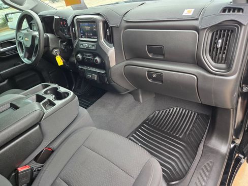 Certified 2022 Chevrolet Silverado 1500 Custom RWD image 23