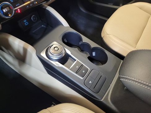 Used 2021 Ford Escape SEL image 26