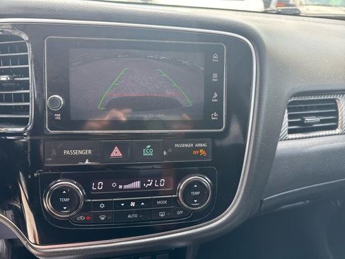 Used 2018 Mitsubishi Outlander SEL FWD image 10