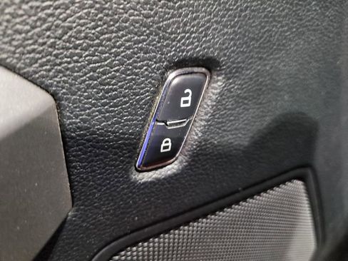 Used 2016 Ford F150 XLT w/ Equipment Group 302A Luxury image 51