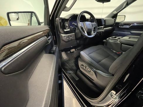 Used 2023 Chevrolet Silverado 1500 RST w/ LPO, Dark Essentials Package AWD/4WD image 17