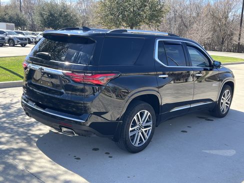 Used 2023 Chevrolet Traverse High Country w/ LPO, Floor Liner Package image 10