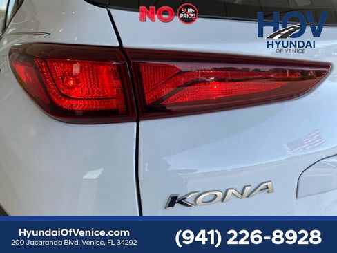 Used 2018 Hyundai Kona SE FWD image 14