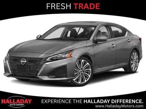 Used 2024 Nissan Altima 2.5 SL FWD image 1