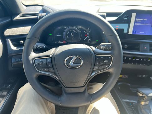 Used 2024 Lexus UX 250h F Sport image 15