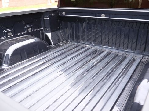 Used 2022 Chevrolet Silverado 1500 Custom image 21