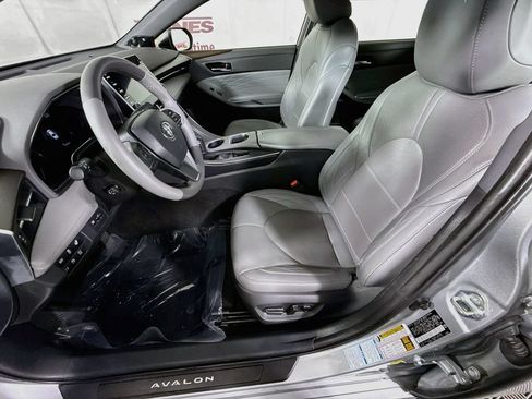 Certified 2021 Toyota Avalon Limited w/ Advanced Safety Package AWD/4WD image 26