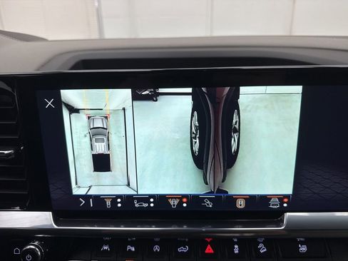 New 2026 GMC Sierra 1500 SLT w/ SLT Premium Plus Package image 38