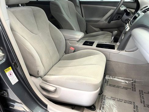 Used 2009 Toyota Camry LE image 15