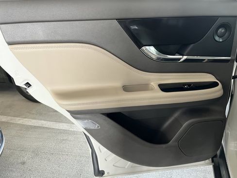 Used 2022 Lincoln Corsair Reserve w/ Equipment Group 201A image 25