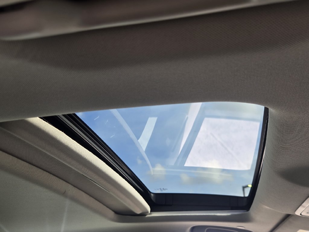 Certified 2023 Honda Accord EX image 18