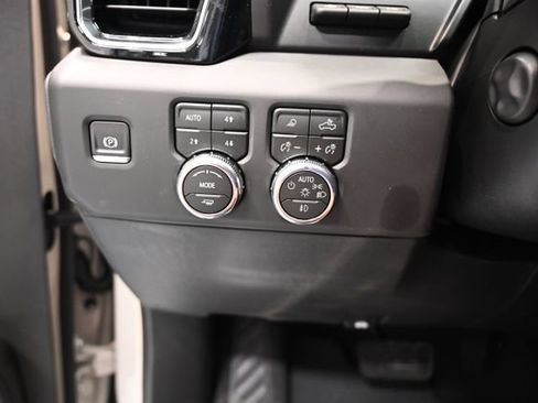 New 2026 GMC Sierra 1500 Denali AWD/4WD image 31