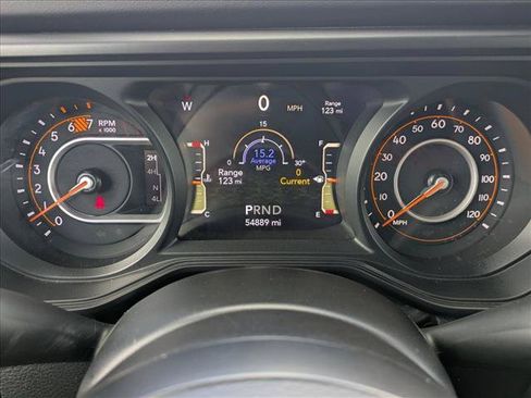 Used 2024 Jeep Wrangler Unlimited Rubicon AWD/4WD image 11