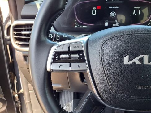 Used 2023 Kia Telluride S image 17
