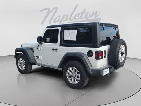 Used 2023 Jeep Wrangler Sport AWD/4WD image 3
