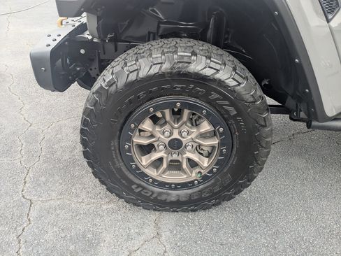 Used 2023 Jeep Wrangler Unlimited Rubicon 392 w/ Trailer Tow Package AWD/4WD image 10