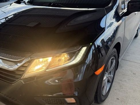 Used 2019 Honda Odyssey EX-L image 2