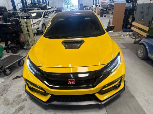 Used 2021 Honda Civic Type R Limited image 2
