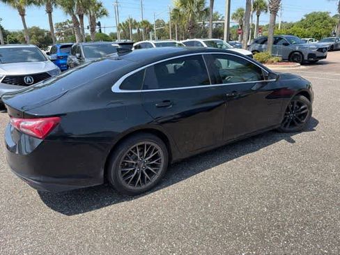 Used 2020 Chevrolet Malibu LT w/ Midnight Edition FWD image 7