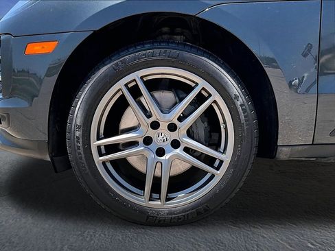 Certified 2020 Porsche Macan S AWD/4WD image 11