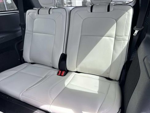 New 2026 Lincoln Aviator Black Label AWD/4WD image 14