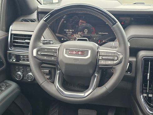 New 2026 GMC Yukon AT4 AWD/4WD image 15