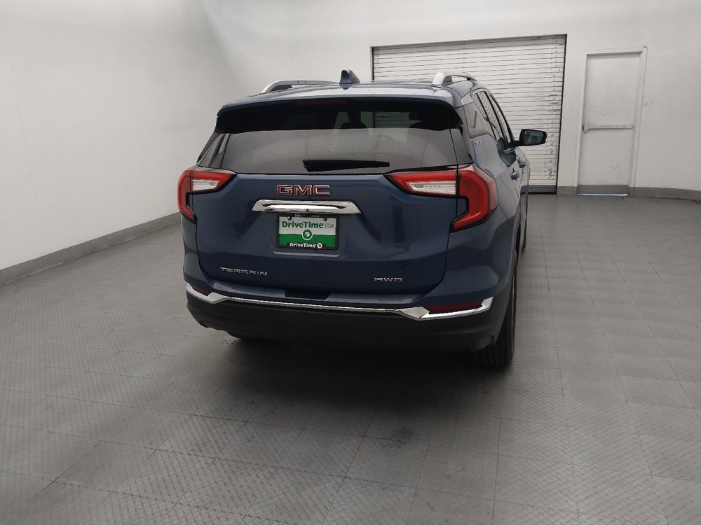 Used 2024 GMC Terrain SLT AWD/4WD image 7