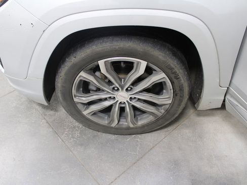 Used 2018 GMC Terrain Denali w/ Comfort Package image 38