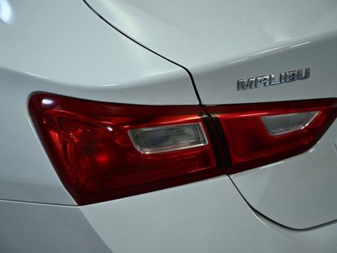 Used 2023 Chevrolet Malibu LT image 13