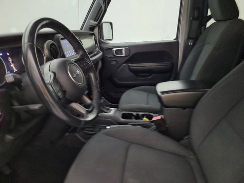 Used 2018 Jeep Wrangler Unlimited Sport S image 17