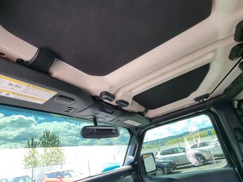 Used 2021 Jeep Gladiator Sport AWD/4WD image 26