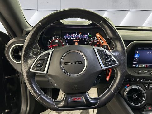 Used 2022 Chevrolet Camaro SS RWD image 9