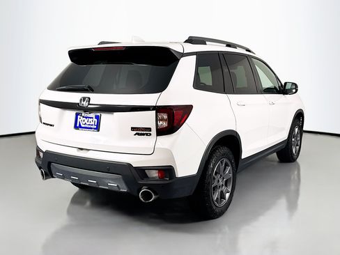 Certified 2024 Honda Passport TrailSport image 5