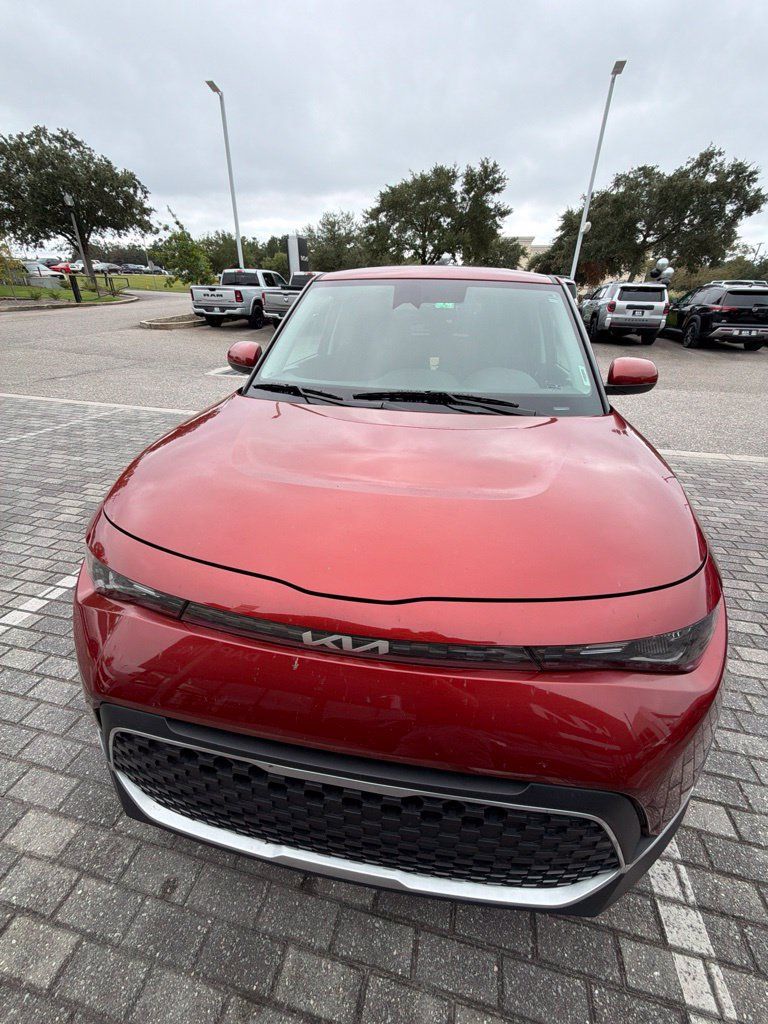 Used 2025 Kia Soul S FWD image 24