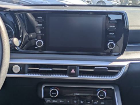Used 2022 Kia K5 LXS image 17