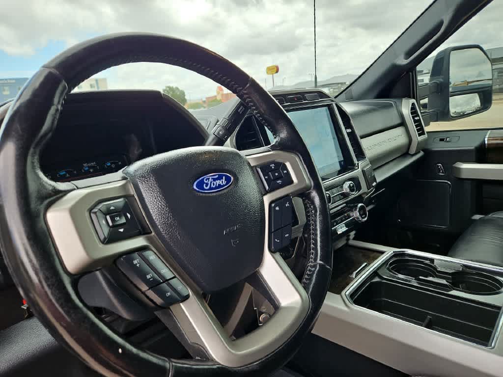Used 2022 Ford F250 Lariat w/ Black Appearance Package AWD/4WD image 10