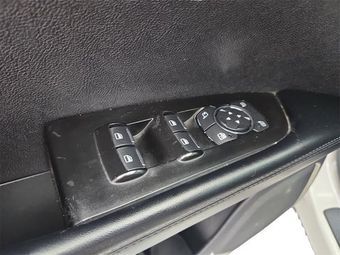 Used 2019 Lincoln Nautilus Reserve image 23