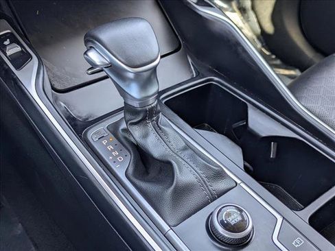 Used 2023 Kia Sorento S image 12