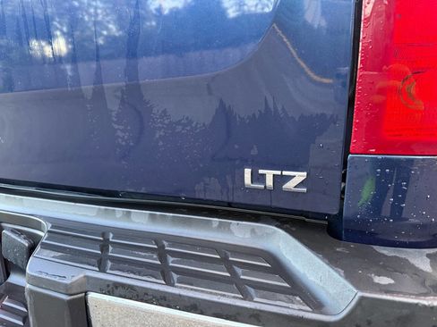 Used 2011 Chevrolet Silverado 2500 LTZ w/ LTZ Plus Package AWD/4WD image 24