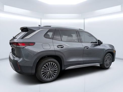 New 2026 Volkswagen Tiguan S FWD image 3