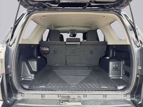 Used 2024 Toyota 4Runner SR5 AWD/4WD image 60