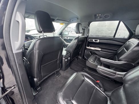 Certified 2023 Ford Explorer XLT w/ Equipment Group 202A image 14
