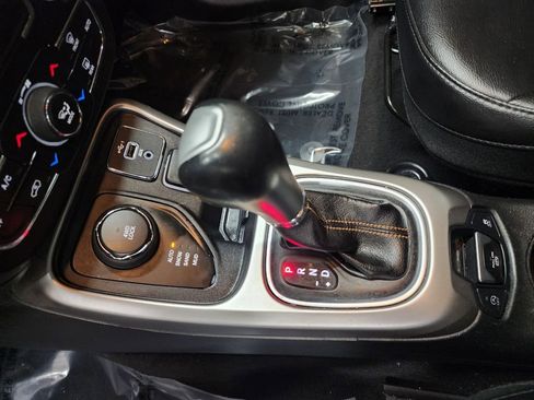 Used 2019 Jeep Compass Latitude image 21