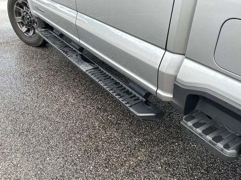 Used 2024 Ford F250 Lariat w/ Sport Appearance Package image 15